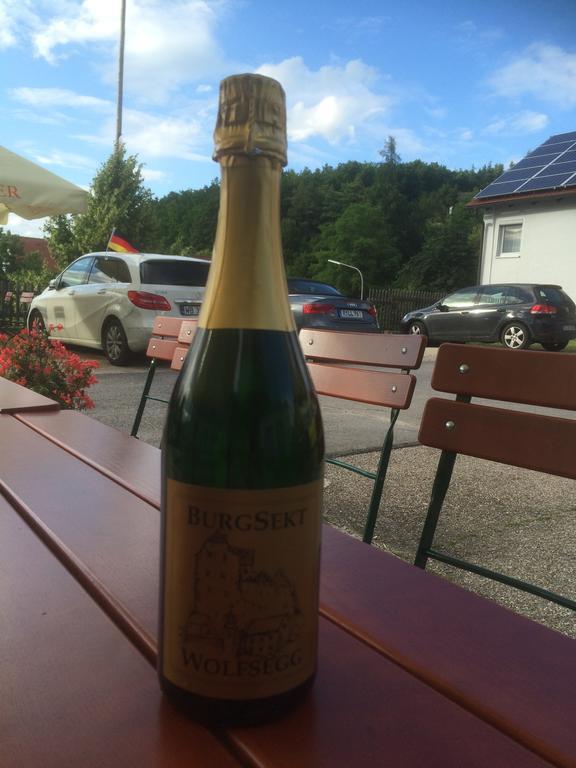 Zur Krone Wolfsegg Exteriör bild